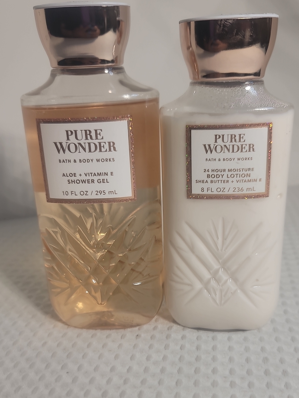 Bath & Body Works Pure Wonder Shower Gel & Lotion Set - Peach & White